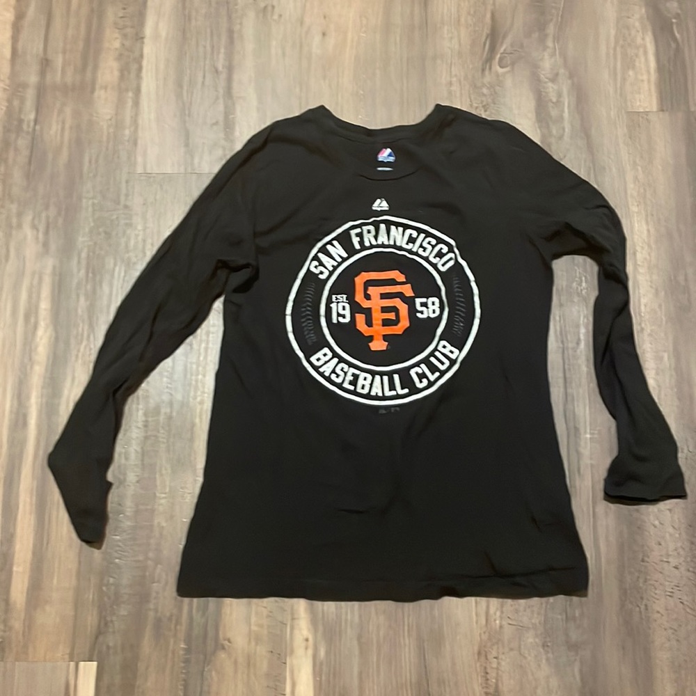 San Fransisco Giants long sleeve tshirt
